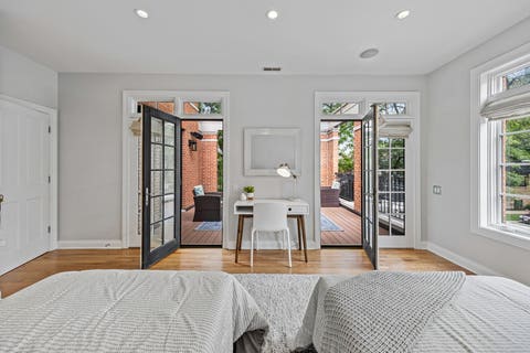 Tiny photo for 1852 W Wellington Avenue, Chicago, IL 60657 (MLS # 12682612)