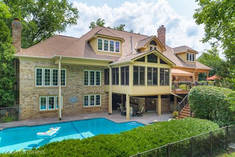 A home in South Barrington