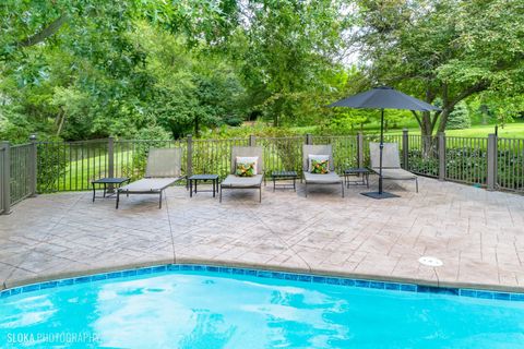 A home in South Barrington