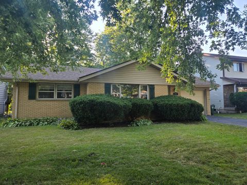 608 Deerpath Drive Lindenhurst IL 60046