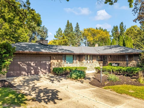 Photo of 4281 Stage Coach Trail, Rockford, IL 61101 (MLS # 12784138)
