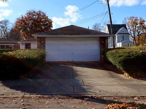 A home in Maywood