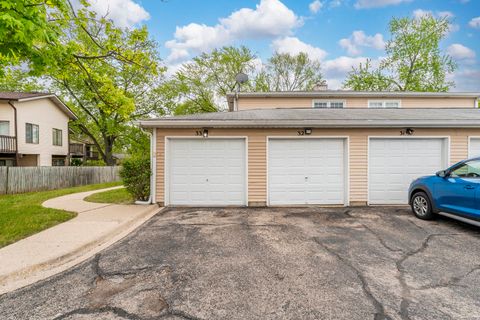 Tiny photo for 32 Wildwood lane G, Bolingbrook, IL 60440 (MLS # 12633967)