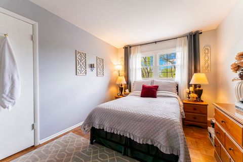 Tiny photo for 32 Wildwood lane G, Bolingbrook, IL 60440 (MLS # 12633967)