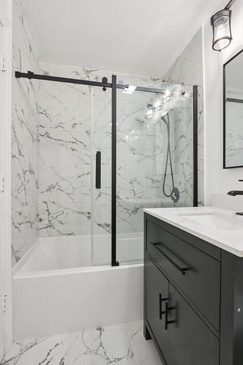 Tiny photo for 8916 Kenneth Drive #1E, Des Plaines, IL 60016 (MLS # 12502043)