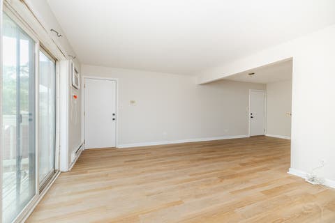 Tiny photo for 454 E SPRUCE Drive #2B, Palatine, IL 60074 (MLS # 12686482)