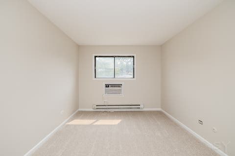 Tiny photo for 454 E SPRUCE Drive #2B, Palatine, IL 60074 (MLS # 12686482)