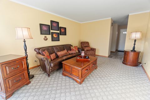 Tiny photo for 315 Cottonwood Court, Schaumburg, IL 60193 (MLS # 12523335)