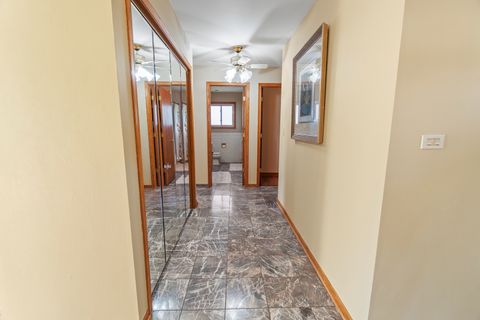 Tiny photo for 315 Cottonwood Court, Schaumburg, IL 60193 (MLS # 12523335)