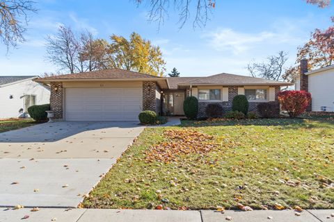 Tiny photo for 315 Cottonwood Court, Schaumburg, IL 60193 (MLS # 12523335)