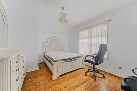Tiny photo for 12552 Highland Avenue, Blue Island, IL 60406 (MLS # 12490583)