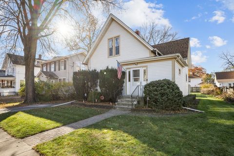 Tiny photo for 644 Oak Avenue, Aurora, IL 60506 (MLS # 12516696)