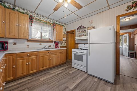 Tiny photo for 644 Oak Avenue, Aurora, IL 60506 (MLS # 12516696)