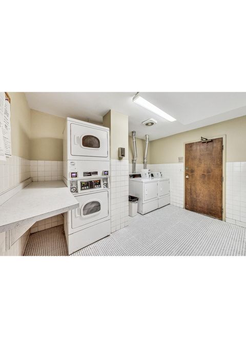 Tiny photo for 5506 Lincoln Avenue #A521, Morton Grove, IL 60053 (MLS # 12632506)