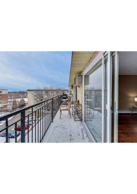 Tiny photo for 5506 Lincoln Avenue #A521, Morton Grove, IL 60053 (MLS # 12632506)