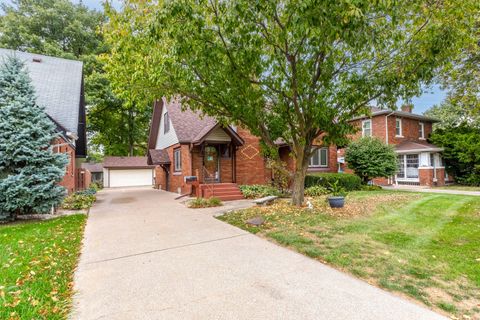 Photo of 2534 30th Street, Rock Island, IL 61201 (MLS # 12552318)