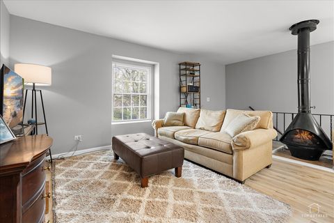 Tiny photo for 1228 INVERRARY Lane #21D, Palatine, IL 60074 (MLS # 12626488)