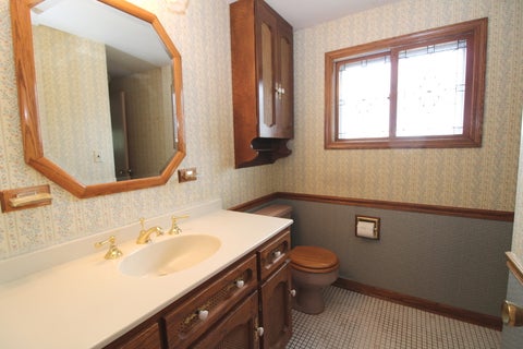 Tiny photo for 263 Norman Court, Des Plaines, IL 60016 (MLS # 12750292)