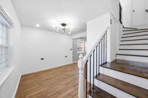 Tiny photo for 5039 W 64th Place, Chicago, IL 60638 (MLS # 12592210)