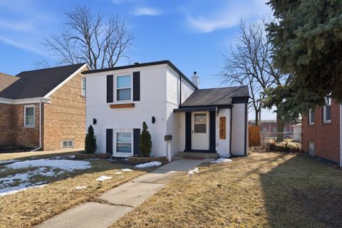 Tiny photo for 5039 W 64th Place, Chicago, IL 60638 (MLS # 12592210)