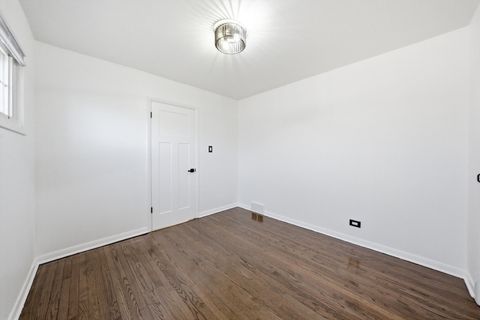 Tiny photo for 5039 W 64th Place, Chicago, IL 60638 (MLS # 12592210)