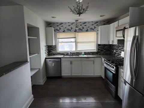 Tiny photo for 18108 Fountainbleau Drive, Hazel Crest, IL 60429 (MLS # 12596434)