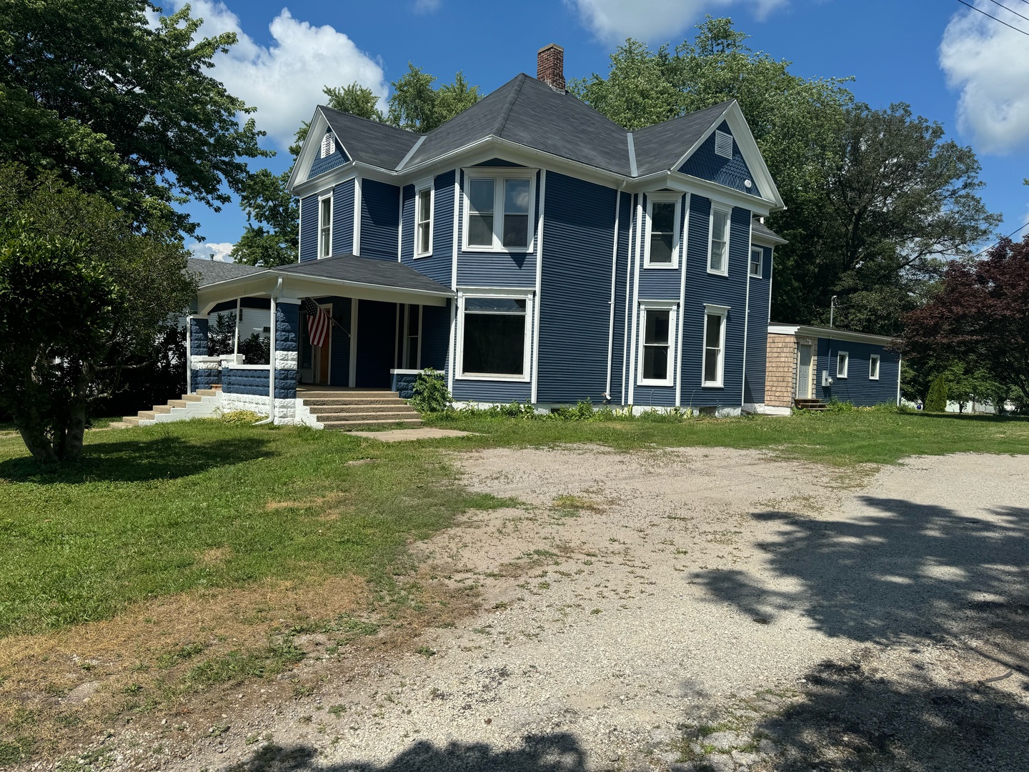 355 N 5th Street
