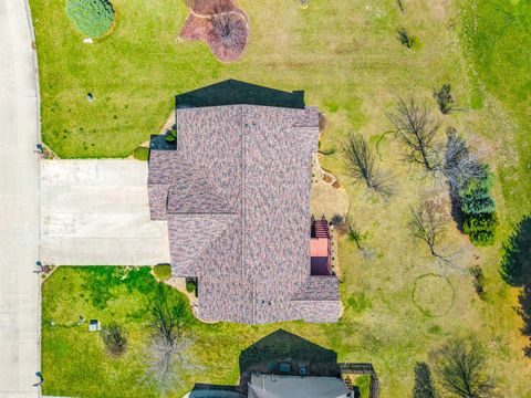 Tiny photo for 109 E Lake Court #A, Atlanta, IL 61723 (MLS # 12606773)