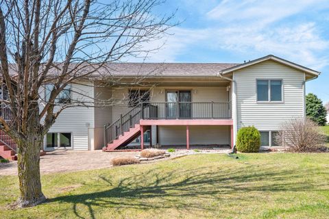 Tiny photo for 109 E Lake Court #A, Atlanta, IL 61723 (MLS # 12606773)