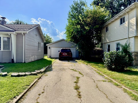 Tiny photo for 11028 Major Avenue, Chicago Ridge, IL 60415 (MLS # 12747930)