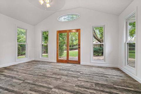 Tiny photo for 319 Hillside Lane, Bloomington, IL 61701 (MLS # 12505465)