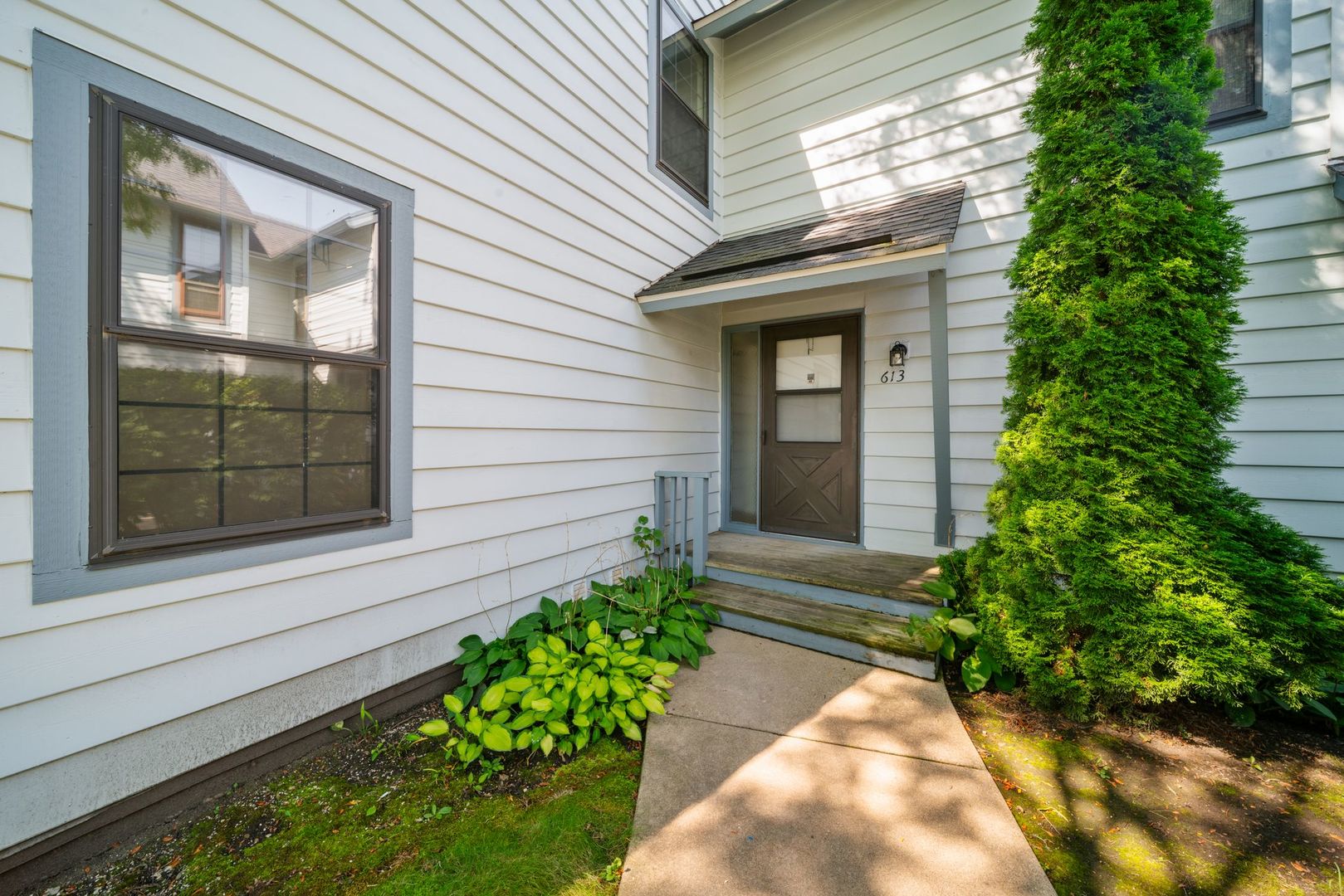 613 DUNHAM Road 613