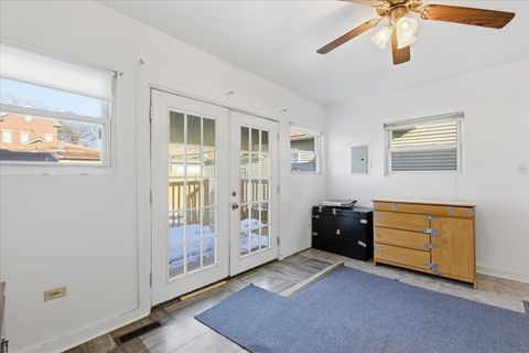 Tiny photo for 516 W 45th Place, Chicago, IL 60609 (MLS # 12534304)