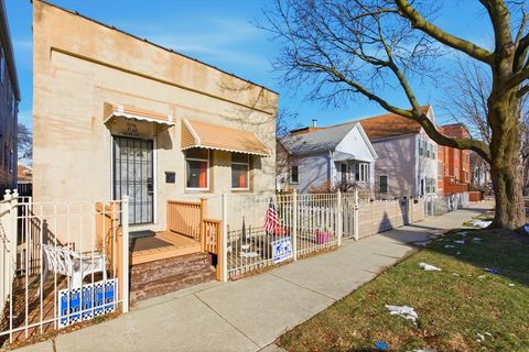 516 W 45th Place Chicago IL 60609