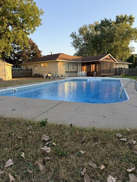 Tiny photo for 221 Hilltop Court, Milan, IL 61264 (MLS # 12578093)