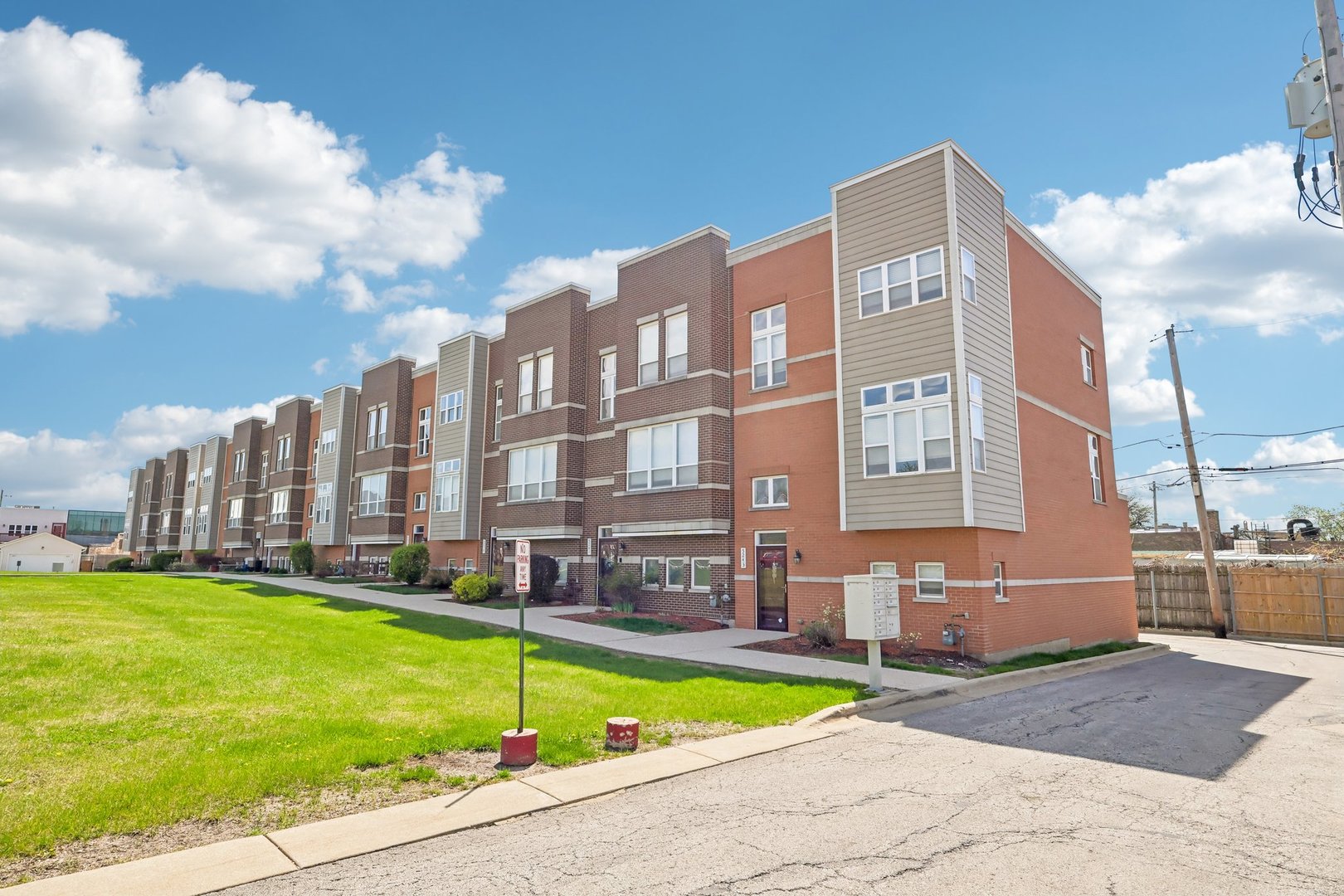 5241 W Galewood Avenue