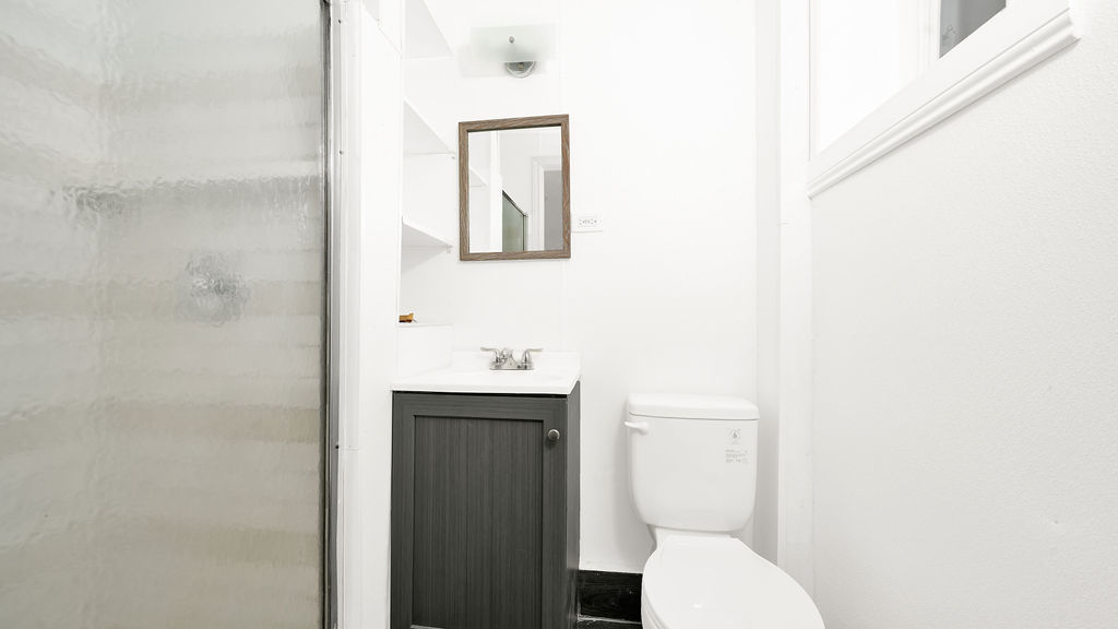 1831 W 21st Place 1R