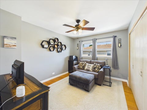 Tiny photo for 1511 Miami Lane, Des Plaines, IL 60018 (MLS # 12751496)