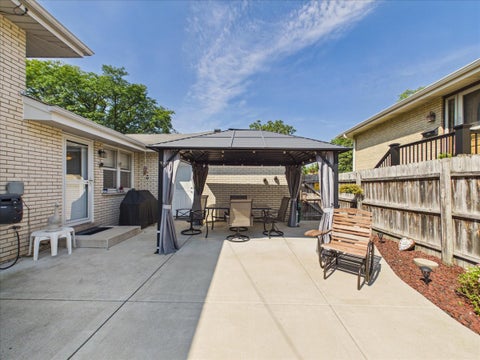 Tiny photo for 1511 Miami Lane, Des Plaines, IL 60018 (MLS # 12751496)