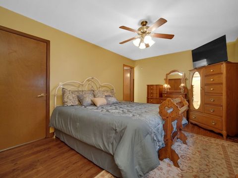 Tiny photo for 2 Honey Lane, New Lenox, IL 60451 (MLS # 12499696)