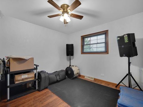 Tiny photo for 2 Honey Lane, New Lenox, IL 60451 (MLS # 12499696)