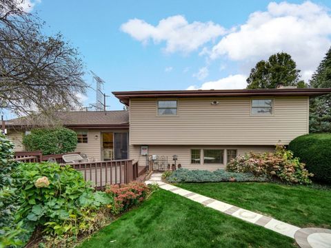 Tiny photo for 2 Honey Lane, New Lenox, IL 60451 (MLS # 12499696)