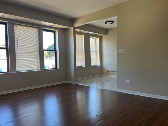 7900 S Drexel Avenue