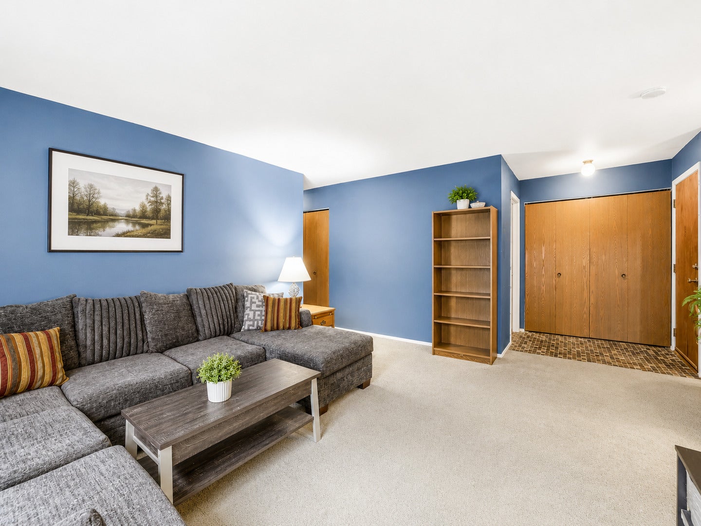 1059 Southbury Lane