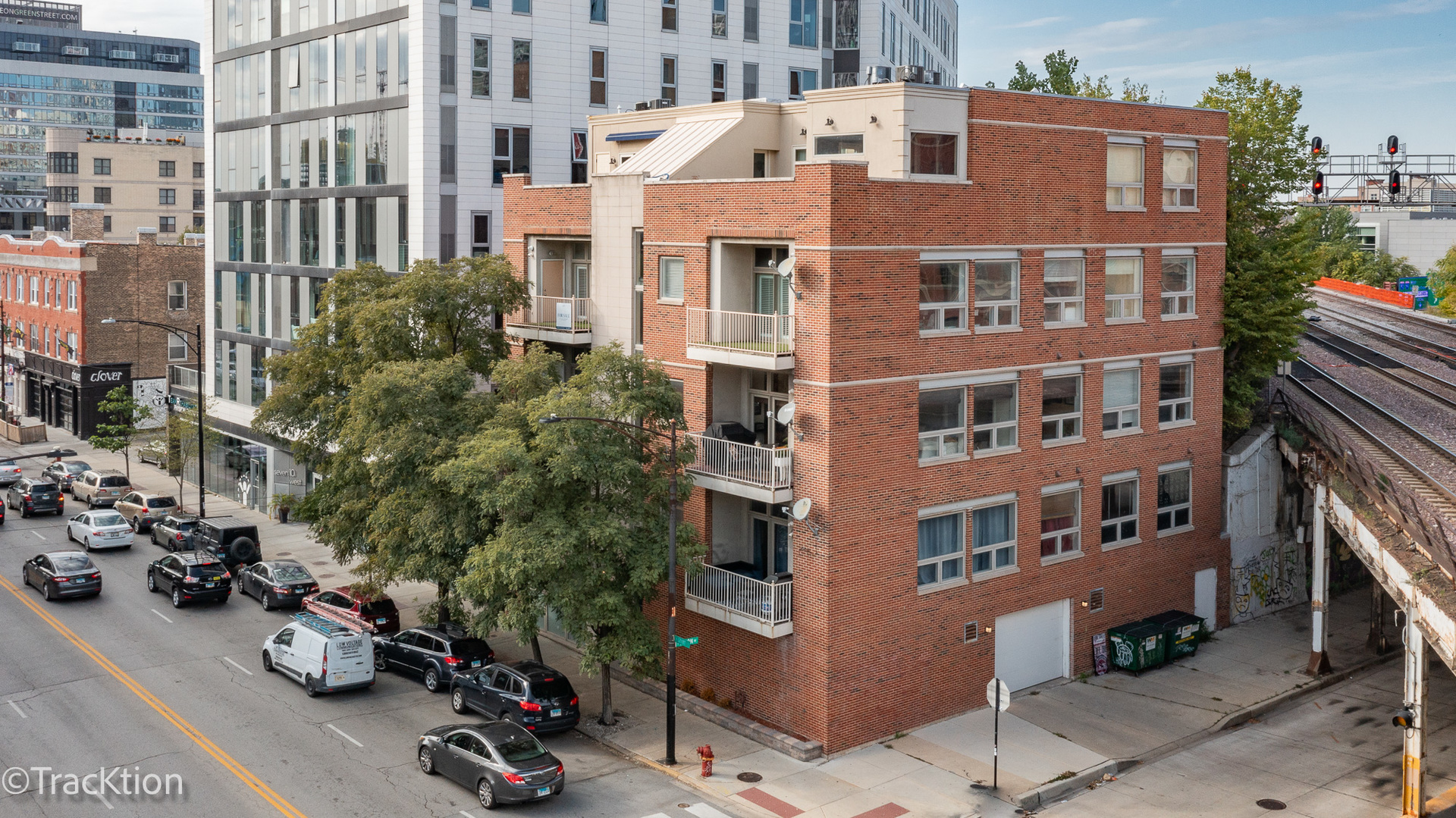 700 W Grand Avenue 3E