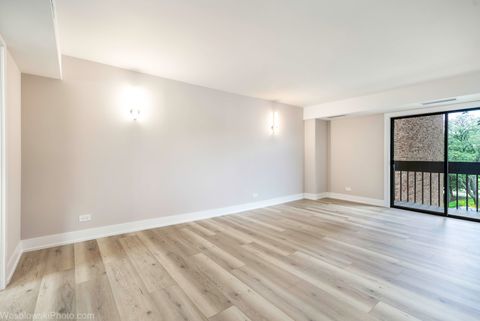 Tiny photo for 3801 Mission Hills Road #204, Northbrook, IL 60062 (MLS # 12492992)