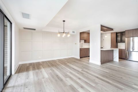 Tiny photo for 3801 Mission Hills Road #204, Northbrook, IL 60062 (MLS # 12492992)