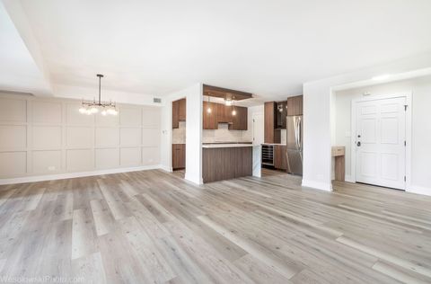 Tiny photo for 3801 Mission Hills Road #204, Northbrook, IL 60062 (MLS # 12492992)