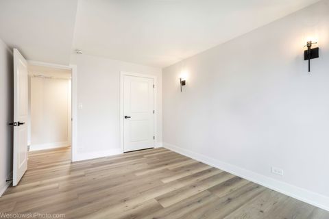 Tiny photo for 3801 Mission Hills Road #204, Northbrook, IL 60062 (MLS # 12492992)