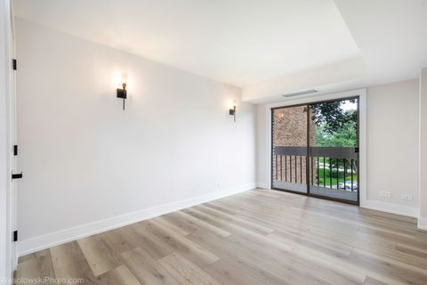 Tiny photo for 3801 Mission Hills Road #204, Northbrook, IL 60062 (MLS # 12492992)